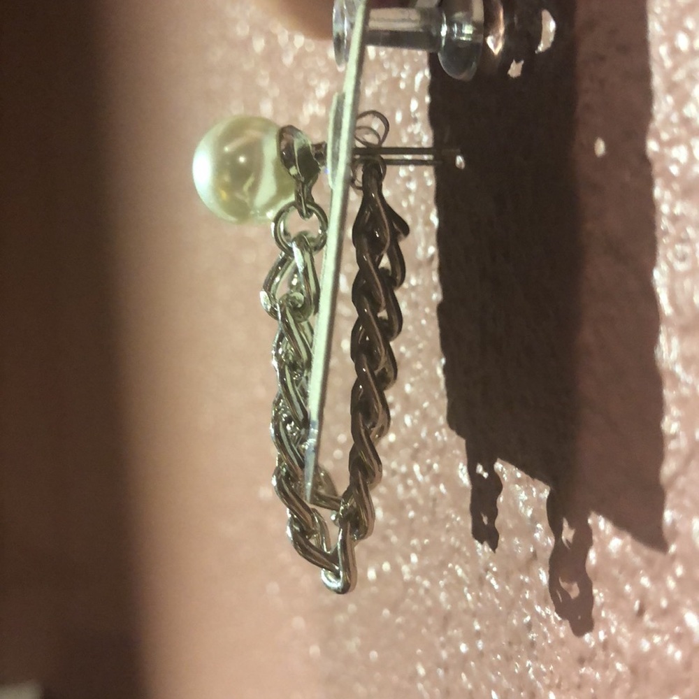 Chain dangle earrings - Picture 3 of 3
